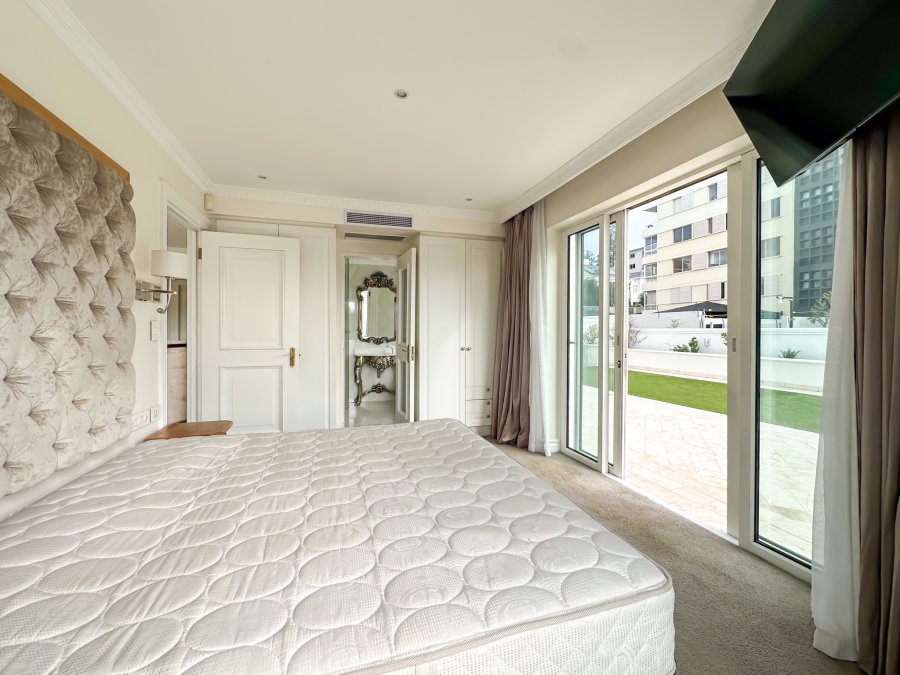 To Let 2 Bedroom Property for Rent in Sea Point Western Cape
